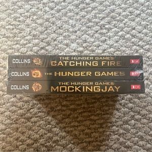 Brand New Hunger Games Book Trilogy Suzanne Collins
